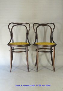 Two KOHN N°55 chairs from around 1900, caned, American mahogany finish. No Thonet.