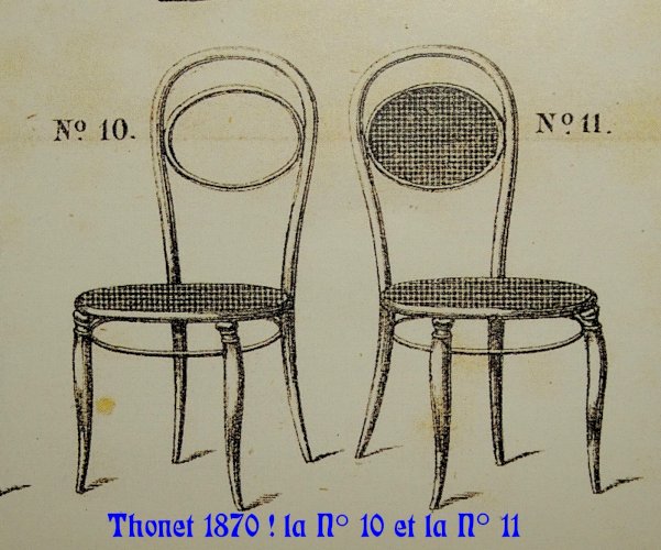 Deux chaises Thonet N°10 de 1870 en paire, prêtes au service.