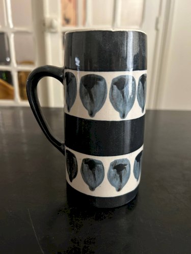Deux mugs en céramique vintage