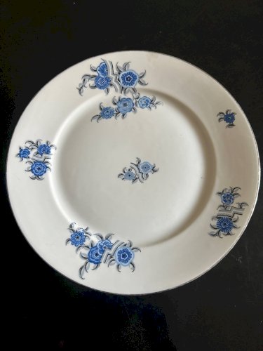 deux plats en porcelaine art déco F. Legrand & Cie