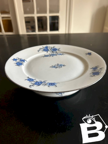deux plats en porcelaine art déco F. Legrand & Cie