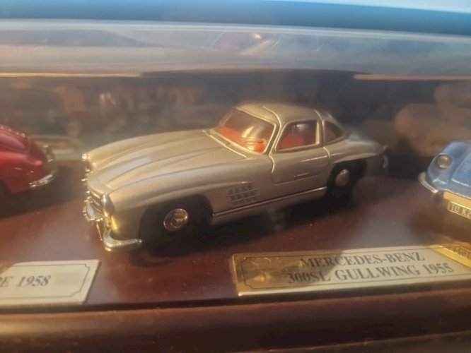 Dinky collection Classic Sports Cars Serie I Dy-902 - Porsche, Mercedes, Ferrari