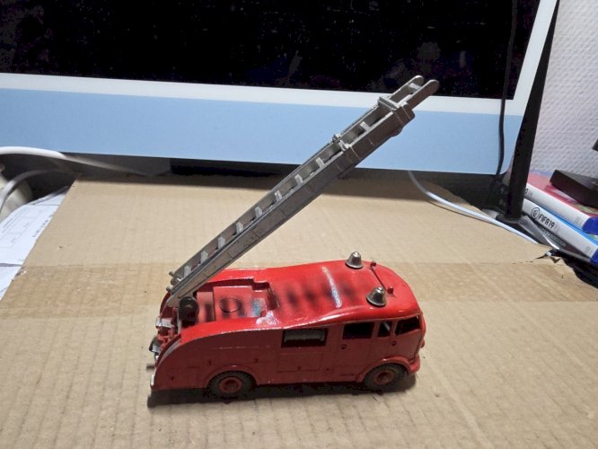 Dinky Supertoys GB 555 Fire Engine With Extending Ladder Bel État