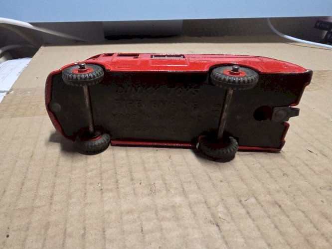 Dinky Supertoys GB 555 Fire Engine With Extending Ladder Bel État