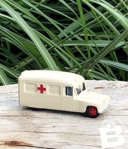 Dinky Toys Daimler 253 made in England