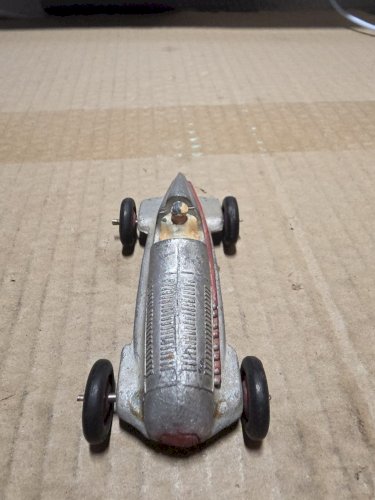 Dinky Toys F n° 23C Mercedes-Benz racing car