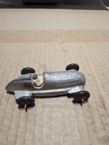 Dinky Toys F n° 23C Mercedes-Benz racing car