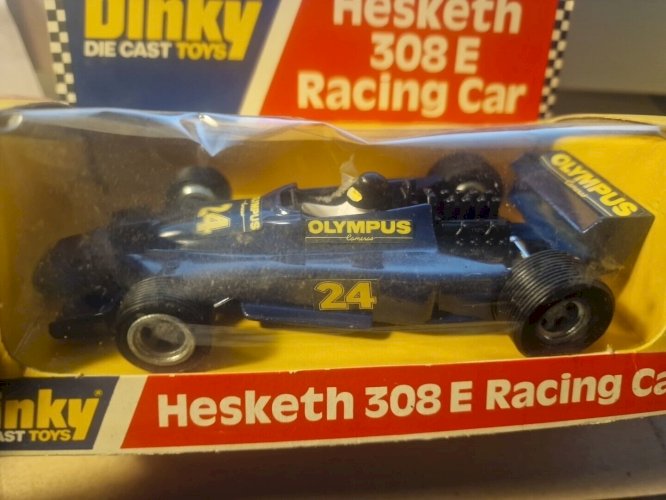 DINKY TOYS HESKETH 308 E RACING CAR REF 222 neuf boite