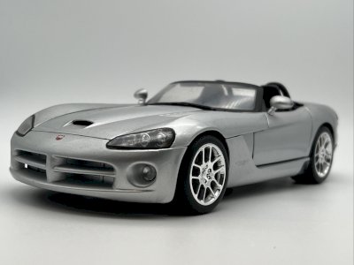 Dodge Viper SRT10 1/18 Maisto