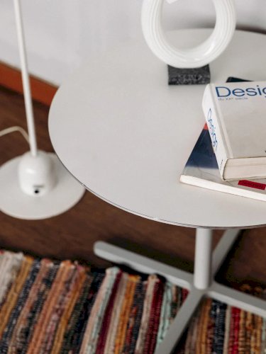 Donna, la table basse en aluminium N°213