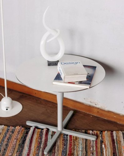 Donna, la table basse en aluminium N°213