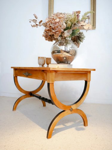 Donna, la table basse en bois et cuir N°720