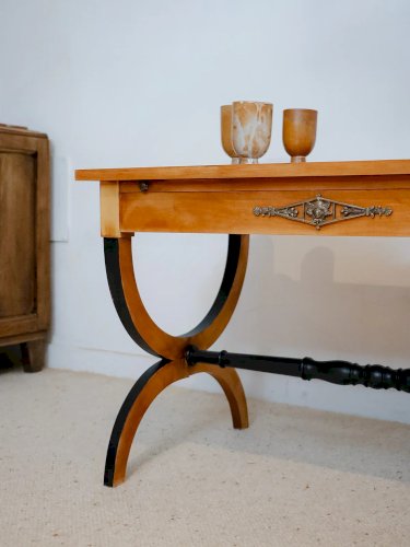 Donna, la table basse en bois et cuir N°720