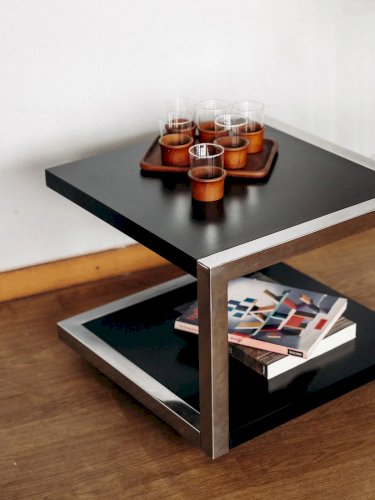 Donna, la table basse en bois et métal N°214