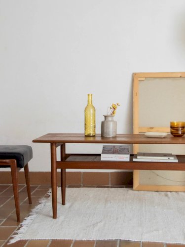 Donna, la table basse en bois massif N°565