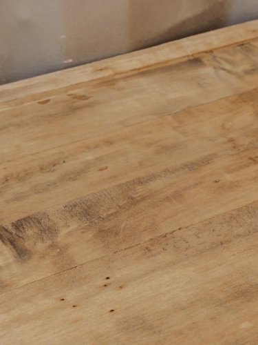 Donna, la table basse en bois N°596