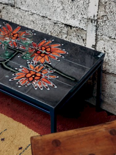 Donna, la table basse en céramique N°159