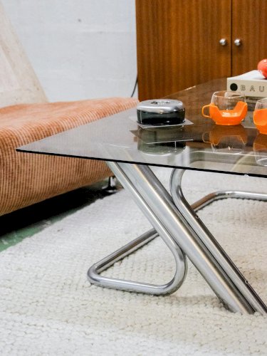 Donna, la table basse en chrome et verre N°415