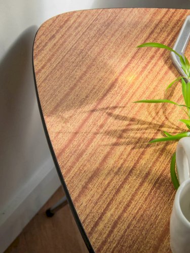 Donna, la table basse en formica N°567