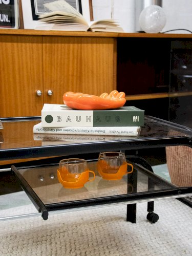 Donna, la table basse en métal et verre N°418