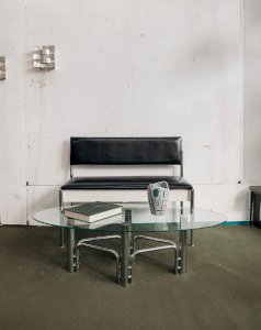 Donna, the metal and glass coffee table No. 511