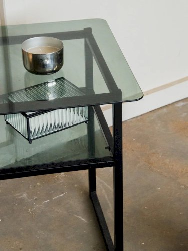 Donna, la table basse en métal N°108