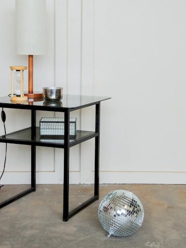 Donna, la table basse en métal N°108