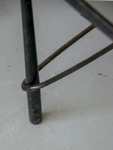 Donna, la table basse en métal N°123