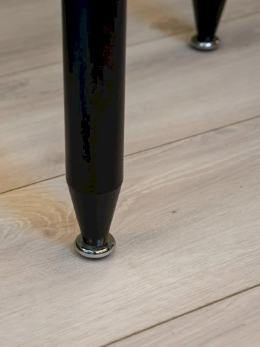 Donna, la table basse en métal N°128