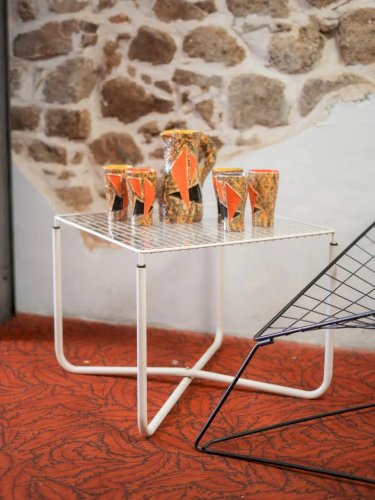 Donna, la table basse en métal N°472