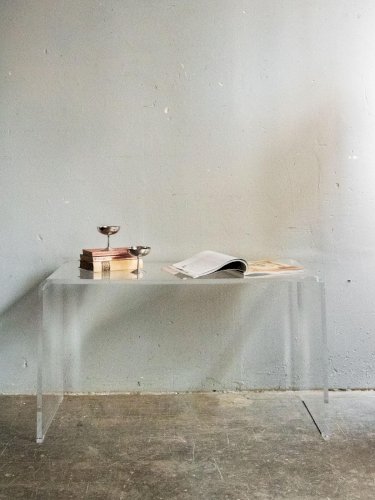 Donna, la table basse en plexiglass N°575