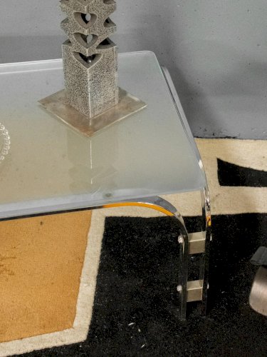 Donna, la table basse en verre givré N°682