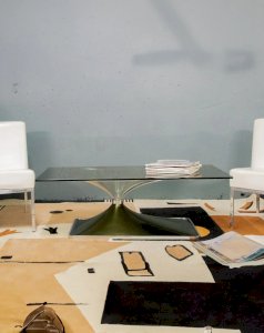 Donna, the glass coffee table Michel Dumas No. 688