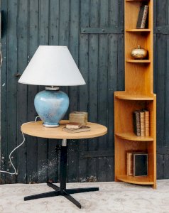 Donna, the round wooden coffee table No. 532