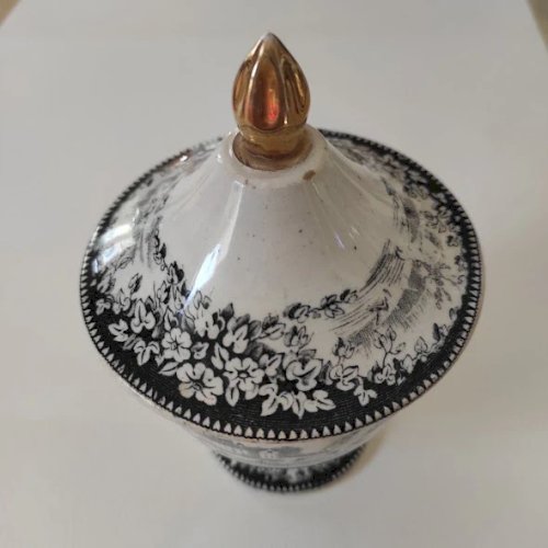 Drageoir Creil et Montereau, décor de grisaille, XIXème Siècle