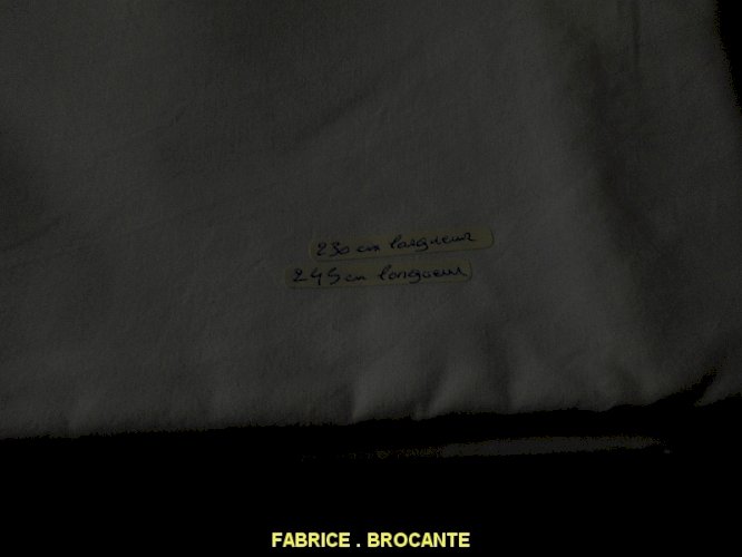 DRAP ANCIEN A DENTELLE  230x245 N° 11