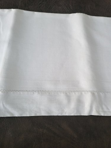 DRAP ANCIEN AJOURE EN METIS  MONOGRAMME AG DE 320 X 200 N° 32