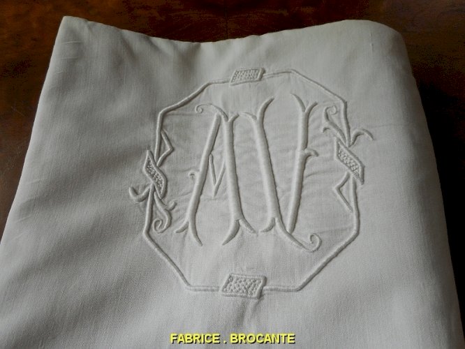 DRAP ANCIEN BRODE AV 280x200 N° 8
