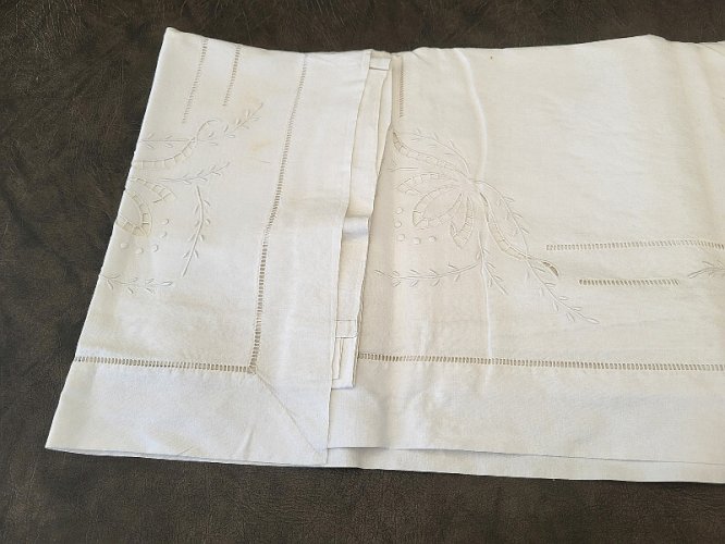 DRAP ANCIEN METIS MONOGRAMMES MP N7