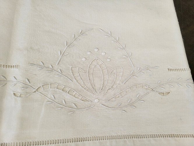 DRAP ANCIEN METIS MONOGRAMMES MP N7