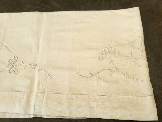 DRAP ANCIEN METIS MONOGRAMMES YM N10