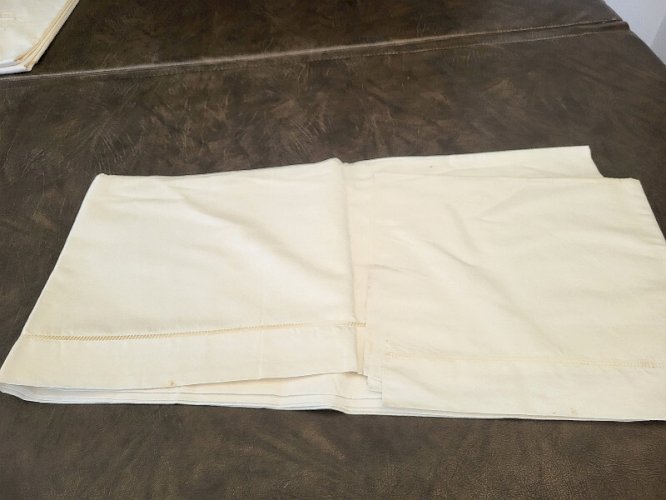 DRAP ANCIEN METIS MONOGRAMMES YM N6