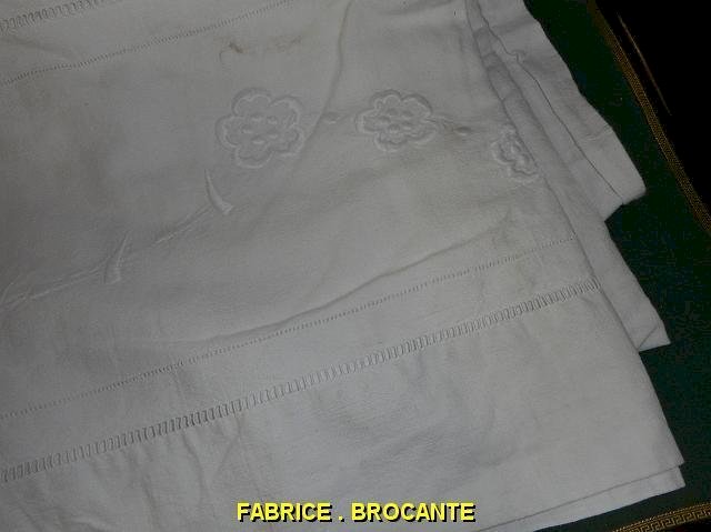 DRAP BRODE MONOGRAMME PJ N° 4