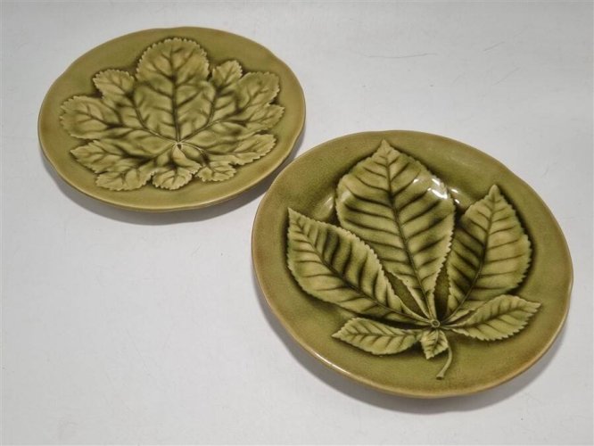 Duo d’assiettes en barbotine