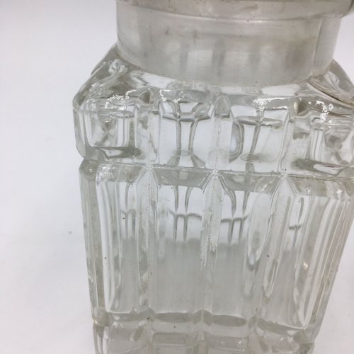 Duo de bocaux en verre ciselé