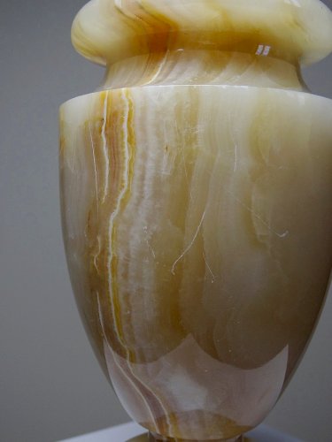 Duo de cassolette/urne et vase baluste miniature en onyx miel vintage années 60