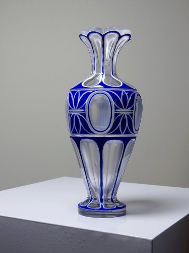 Duo de petits vases cristal "overlay" taillé émail bleu et blanc anciens