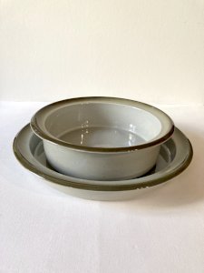 Duo de plats de service en grès de grand feu, faïencerie de Brenne, années 1970-1980