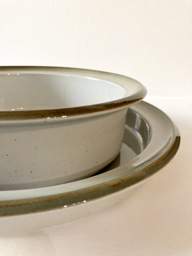 Duo de plats de service en grès de grand feu, faïencerie de Brenne, années 1970-1980
