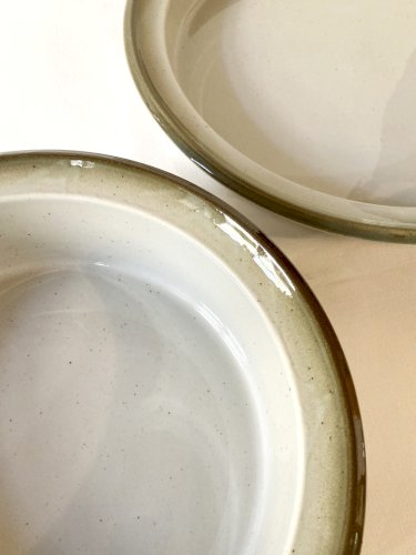 Duo de plats de service en grès de grand feu, faïencerie de Brenne, années 1970-1980